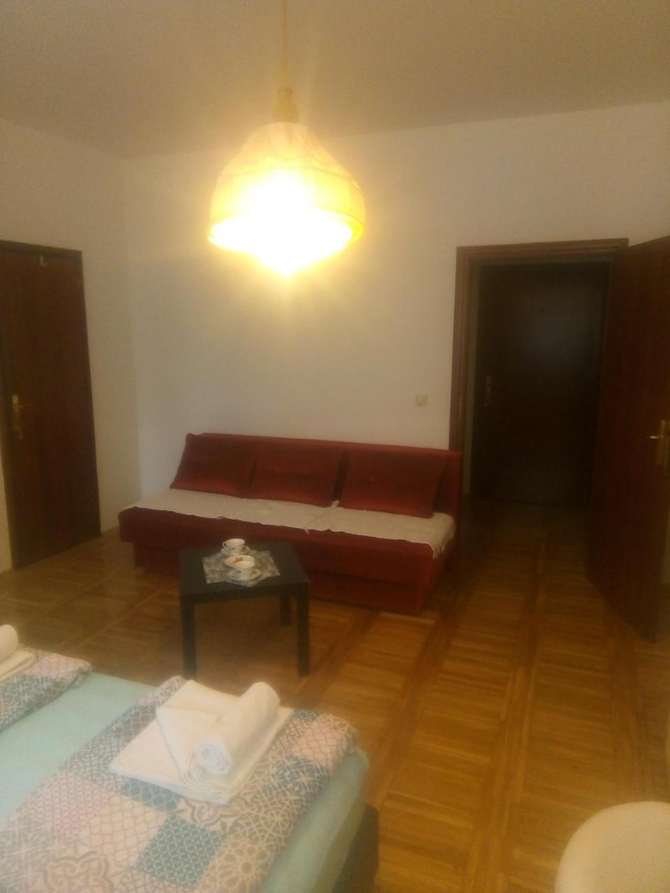 Ivana Center Novi Sad Esterno foto