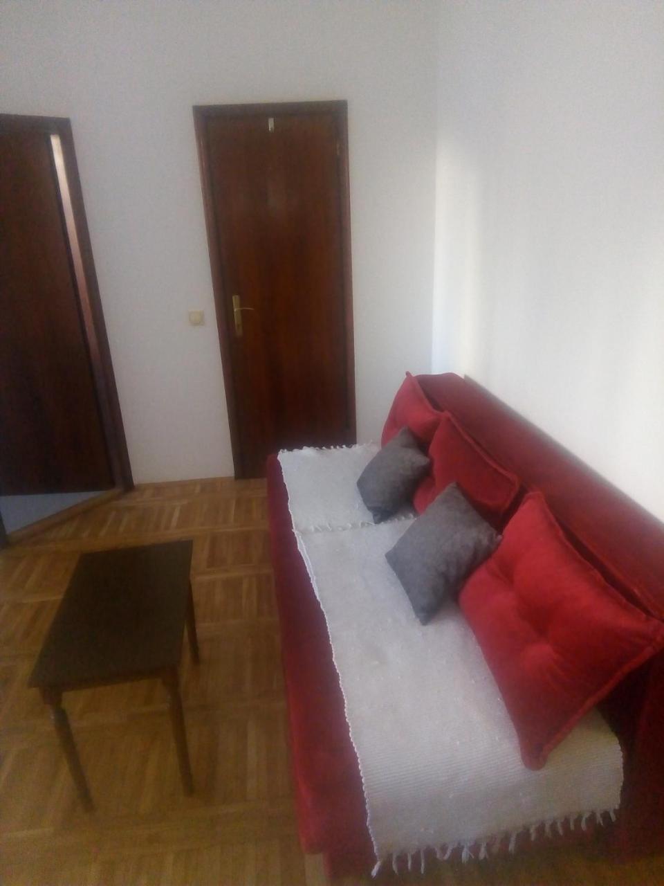 Ivana Center Novi Sad Esterno foto