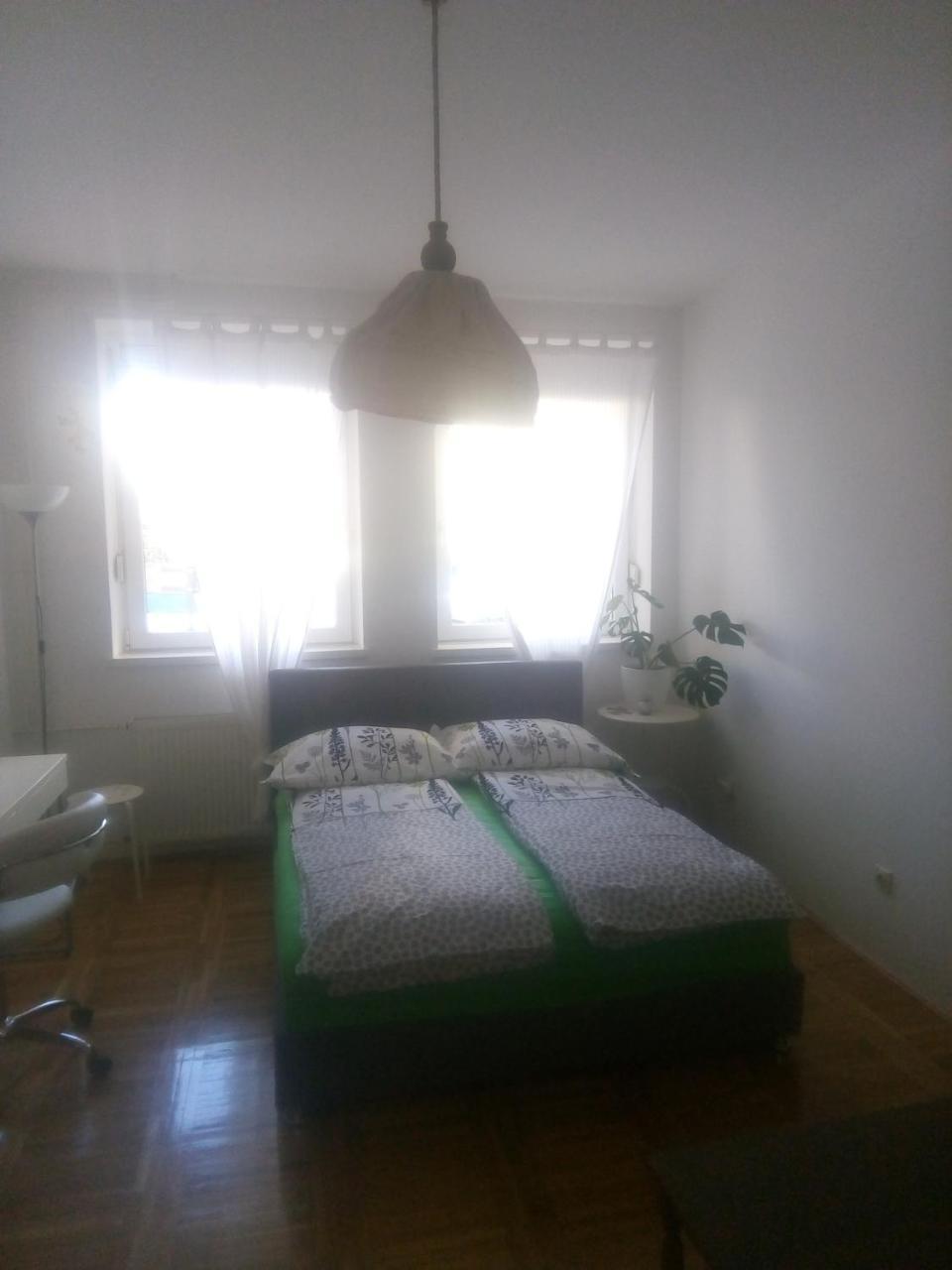 Ivana Center Novi Sad Esterno foto